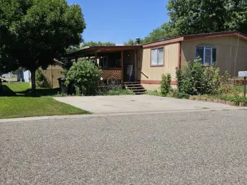 Detached House with xxxx sqft, x Bedrooms, x Bathroom