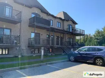 Condominium with x Bedrooms, x Bathroom