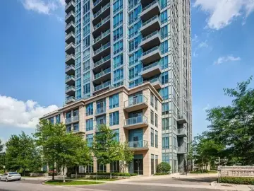 Condominium with x Bedrooms, x Bathrooms
