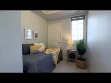 Condominium with x Bedrooms, x Bathrooms