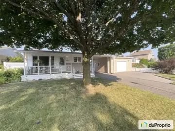 Detached House with x Bedrooms, x Bathrooms