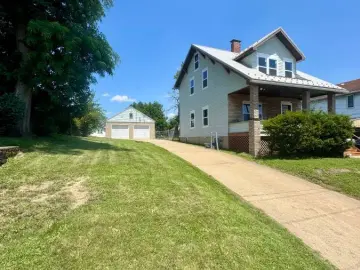 Detached House with xxxx sqft, x Bedrooms, x Bathroom