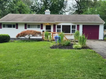Detached House with x Bedrooms, x Bathroom