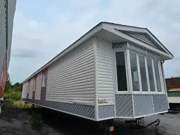 Detached House with x Bedrooms, x Bathroom