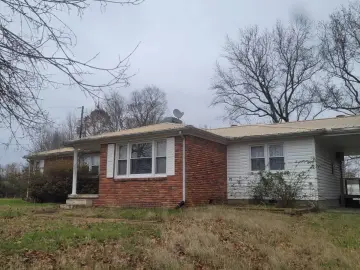 Detached House with xxxx sqft, x Bedrooms, x Bathroom
