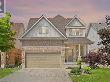 Detached House with x Bedrooms, x Bathrooms