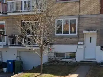 Multi Family with x Bedrooms, x Bathrooms