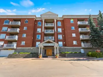 Condominium with xxxx sqft, x Bedrooms, x Bathrooms