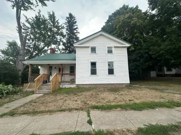 Detached House with xxxx sqft, x Bedrooms, x Bathroom