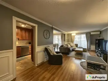 Condominium with x Bedrooms, x Bathroom