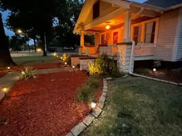 Detached House with xxxx sqft, x Bedrooms, x Bathroom