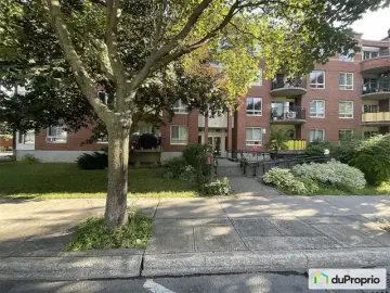 Condominium with x Bedrooms, x Bathroom