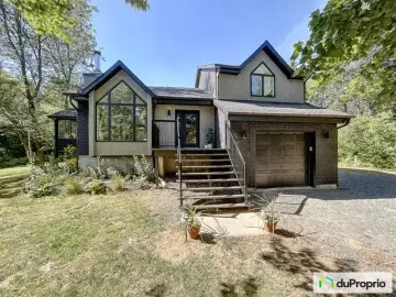 Detached House with x Bedrooms, x Bathroom