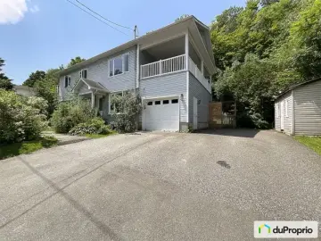 Detached House with x Bedrooms, x Bathrooms
