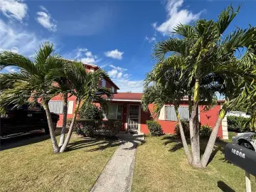 Detached House with xxxx sqft, x Bedrooms, x Bathroom