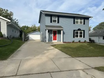 Detached House with xxxx sqft, x Bedrooms, xx Bathroo