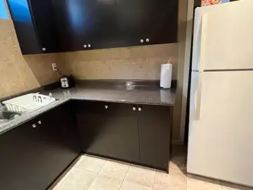 Detached House with x Bedrooms, x Bathroom