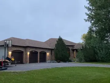 Land with x Bedrooms, x Bathrooms