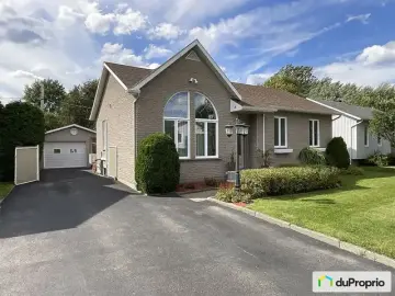Land with x Bedrooms, x Bathrooms