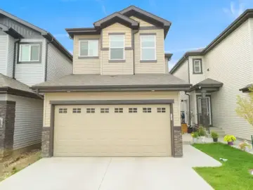 Detached House with xxxx sqft, x Bedrooms, x Bathroom