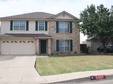 Detached House with x Bedrooms, x Bathrooms