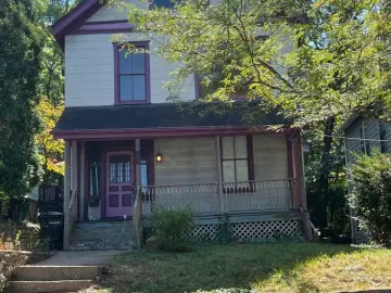 Detached House with xxxx sqft, x Bedrooms, xx Bathroo
