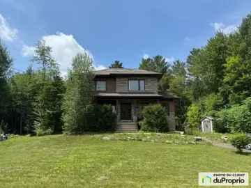 Detached House with x Bedrooms, x Bathrooms