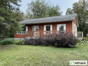 Detached House with x Bedrooms, x Bathroom