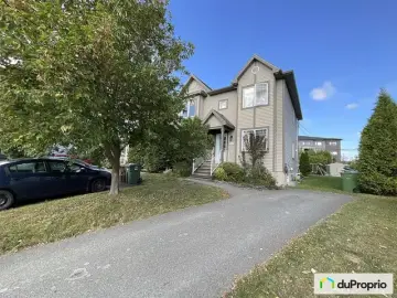 Semi Detached with x Bedrooms, x Bathroom