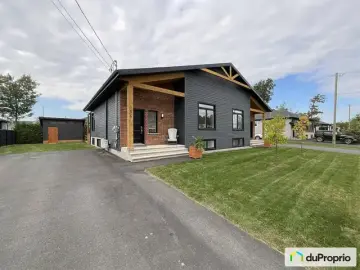 Semi Detached with x Bedrooms, x Bathroom