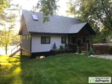Detached House with x Bedrooms, x Bathrooms