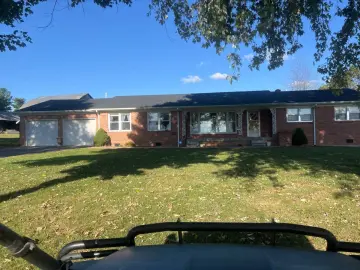 Detached House with xxxx sqft, x Bedrooms, x Bathroom