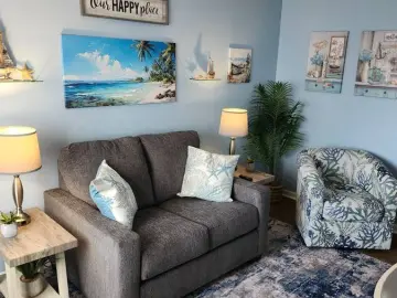 Condominium with xxx sqft, x Bedroom, x Bathroom
