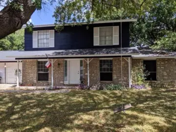 Detached House with **** sqft, * Bedrooms, ** Bathroo