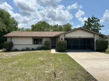 Detached House with xxxx sqft, x Bedrooms, x Bathroom