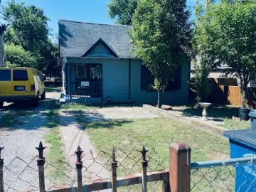 Detached House with x Bedrooms, x Bathroom