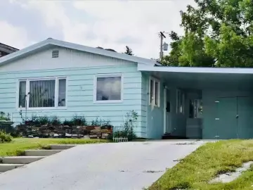 Detached House with xxxx sqft, x Bedrooms, x Bathroom