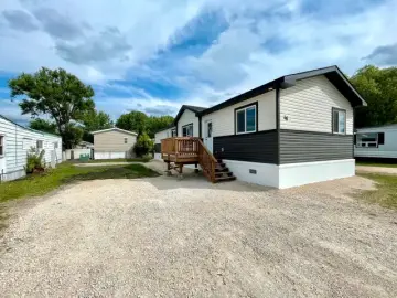 Detached House with xxxx sqft, x Bedrooms, x Bathroom