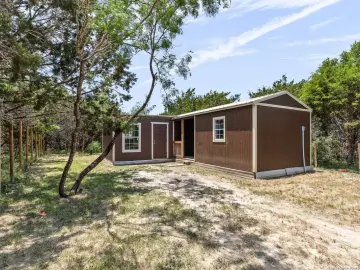 Detached House with xxx sqft, x Bedrooms, x Bathroom