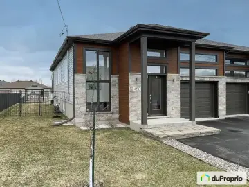 Semi Detached with x Bedrooms, x Bathrooms