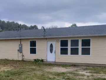 Detached House with xxxx sqft, x Bedrooms, x Bathroom