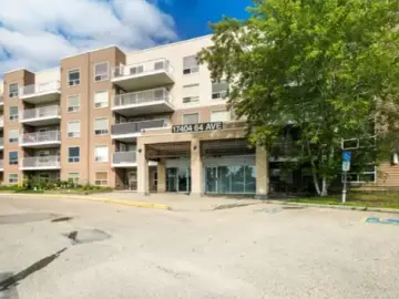 Condominium with xxx sqft, x Bedrooms, x Bathrooms