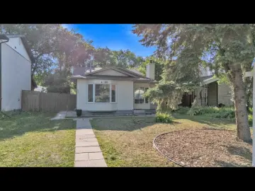 Detached House with xxxx sqft, x Bedrooms, x Bathroom