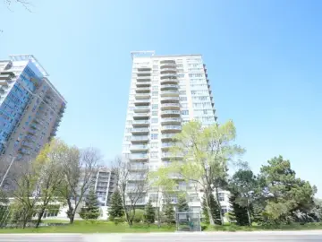 Condominium with x Bedrooms, x Bathrooms