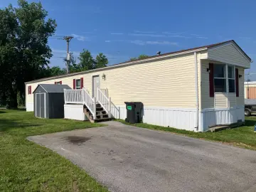 Detached House with xxxx sqft, x Bedrooms, x Bathroom