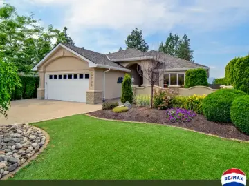 Detached House with xxxx sqft, x Bedrooms, x Bathroom