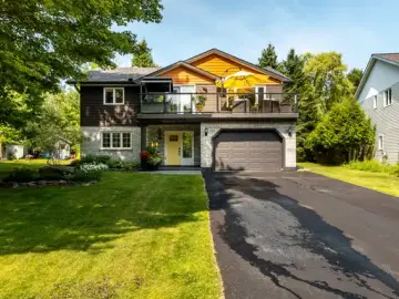 Land with x Bedrooms, x Bathrooms