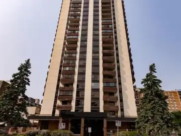 Condominium with xxxx sqft, x Bedrooms, x Bathroom