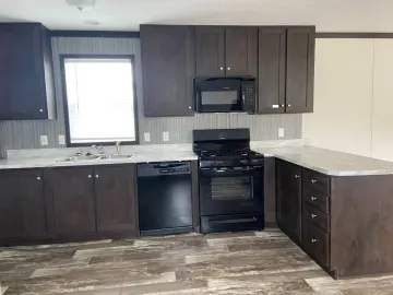 Detached House with xxxx sqft, x Bedrooms, x Bathroom