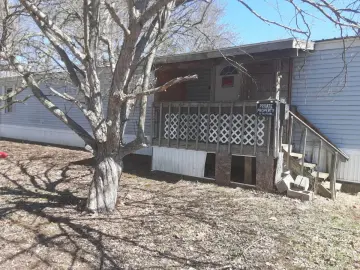 Detached House with xxx sqft, x Bedrooms, x Bathroom
